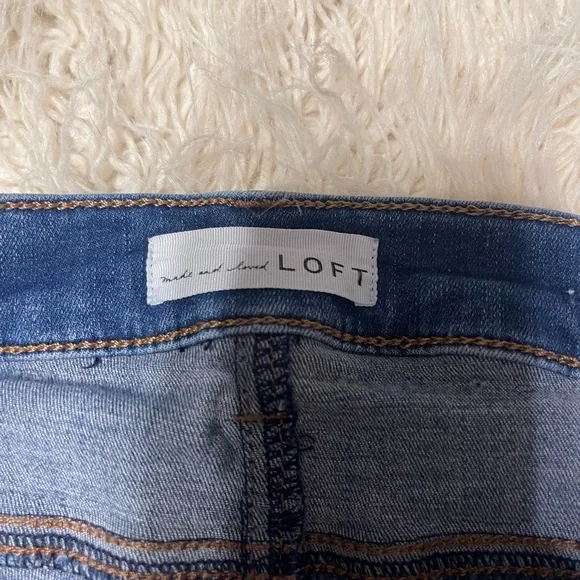 LOFT Women's Dark Blue Skinny Jeans - Picture 3 of 5